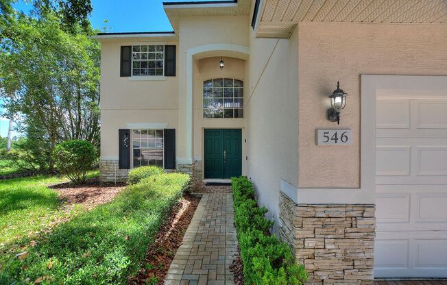 Beautiful 5-Bed 4.2 Baths Pool Home! Pool Care Lawn Maintenance & Basic Cable Internet!