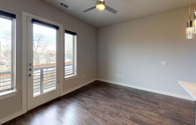 1 bed, 1 bath, 588 sqft, $1,371, Unit 4013