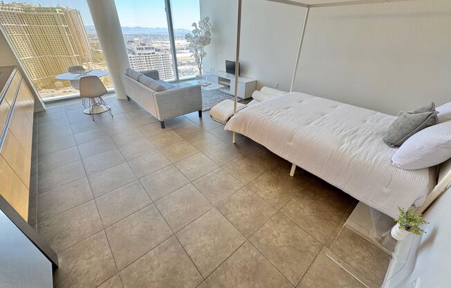 1 bed, 1 bath, $2,400, Unit # 2204