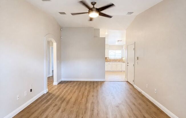 Large 3bd, 2 ba, 2 car 1235 sqft home