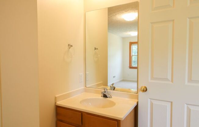 2 beds, 2 baths, 1,850 sqft, $2,285