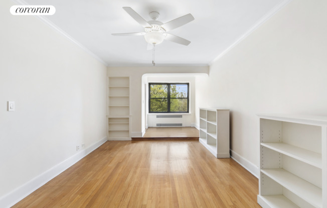 425 CENTRAL PARK W