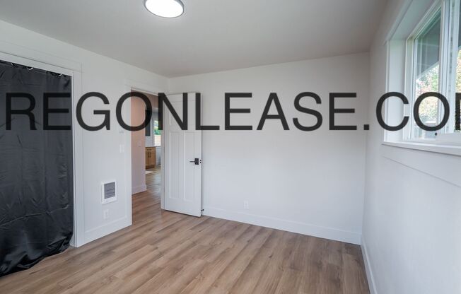 2 beds, 1 bath, 1,053 sqft, $1,795, Unit 2250 Edison