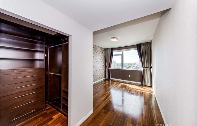 2 beds, 2 baths, 1,390 sqft, $4,500, Unit 1709