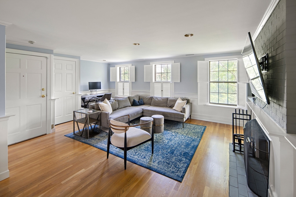 1 DEVENS ST