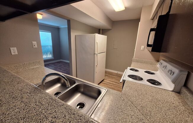 1 bed, 1 bath, 730 sqft, $1,031, Unit 2112