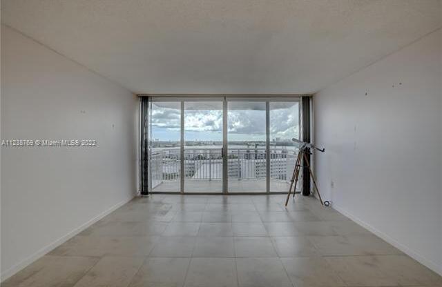 18041 Biscayne Blvd