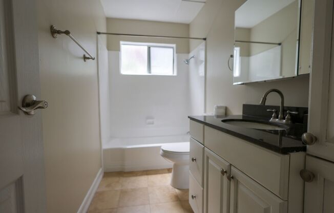 1 bed, 1 bath, 578 sqft, $2,195, Unit 10