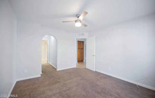 2 beds, 2 baths, $1,695, Unit UNIT 115