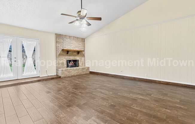 Charming 3-Bedroom Home Just Minutes from Lake Arlington