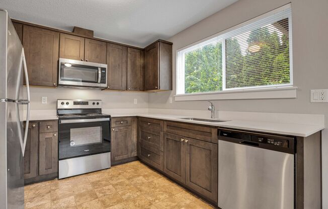 #411 PLYMOUTH APARTMENTS