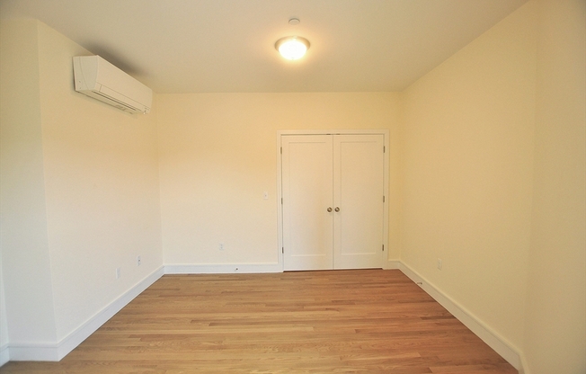 1 bed, 1 bath, 650 sqft, $3,650, Unit 5