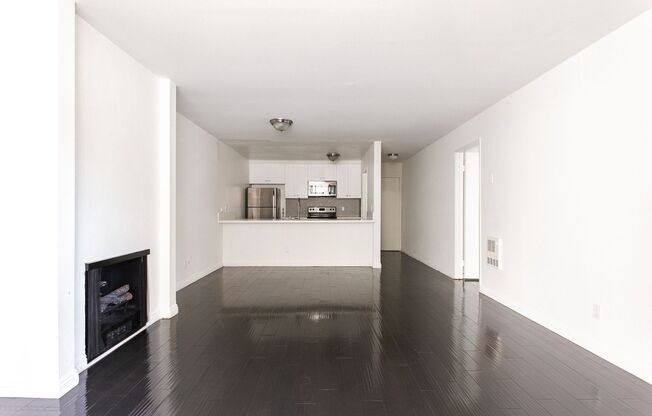 2 beds, 2 baths, 918 sqft, $3,795, Unit 110