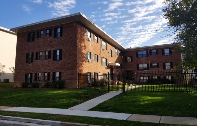 1215 N Quinn Street