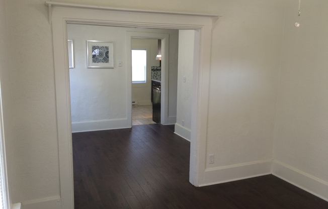 Remodeled premium 3 bed / 1 bath house with 2 car garage in great southside location