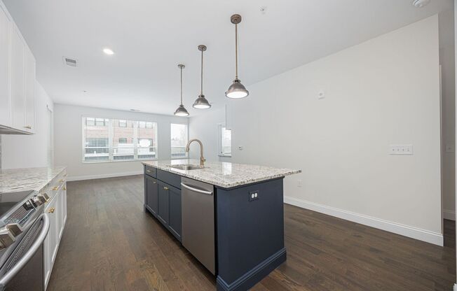 2 beds, 2 baths, 1,262 sqft, $2,200, Unit 302
