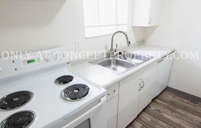 2 beds, 1 bath, 830 sqft, $1,225, Unit 30