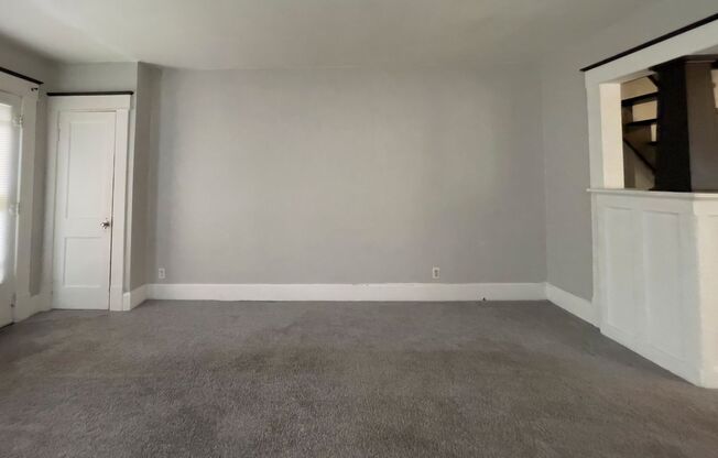 2 beds, 1 bath, 1,770 sqft, $900, Unit 328