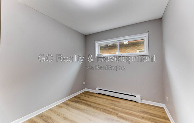 3 beds, 1 bath, 1,055 sqft, $1,695, Unit 2