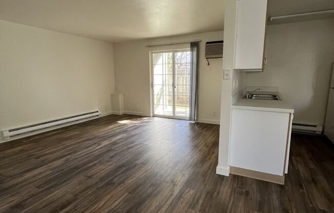 1 bed, 1 bath, 740 sqft, $1,195, Unit 1408 - 202