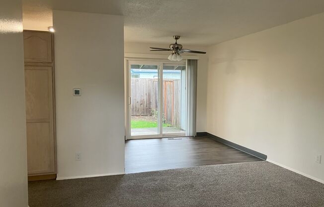 3 beds, 1 bath, 1,020 sqft, $1,650, Unit 13053