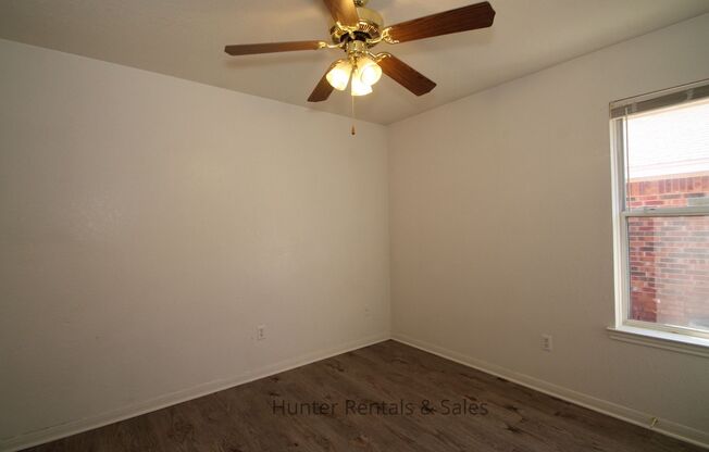 2 beds, 2 baths, $1,025, Unit Unit A