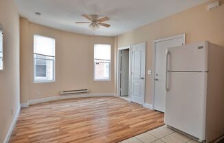 Studio, 1 bath, 575 sqft, $800, Unit 2F