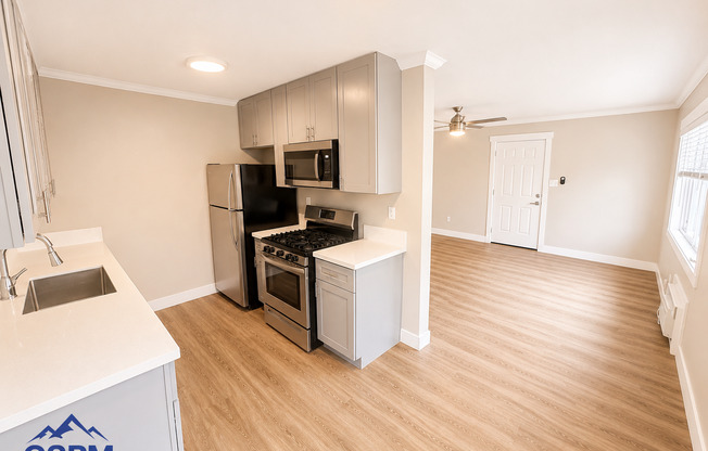 Emerald Ave Apartments