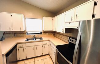 2 beds, 2 baths, $1,600