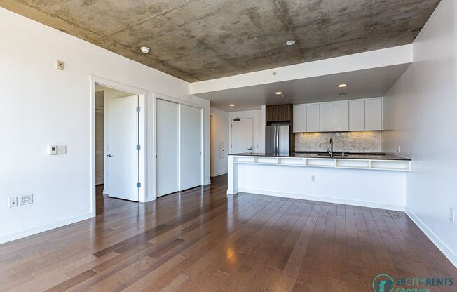 Mission: South-Facing 1 Bed at VIDA SF w/ Shared Roof Deck & BBQ, Gym, & Bike Room