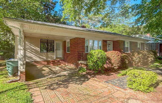 104 CRES RDG DR
