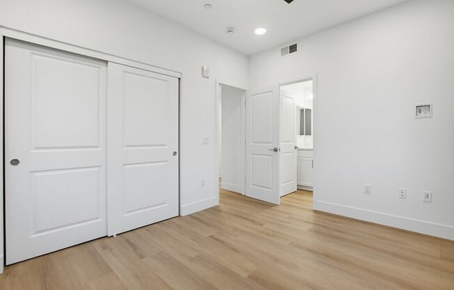 2 beds, 2 baths, 725 sqft, $2,195, Unit 1105