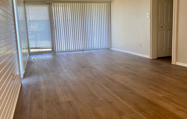 2 beds, 1 bath, 846 sqft, $1,015, Unit 45A-R