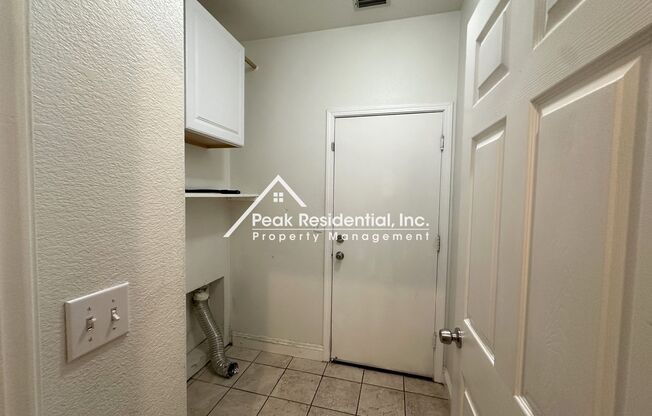 3 beds, 2 baths, $2,700