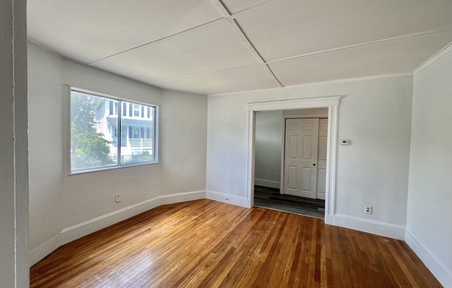 2 beds, 1 bath, 1,026 sqft, $2,850, Unit 86