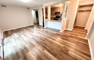 2 beds, 1 bath, $1,095