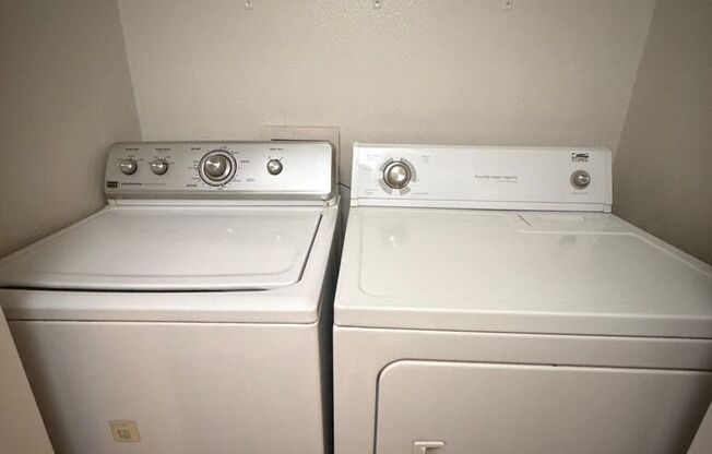 1 bed, 1 bath, $2,100, Unit # 722