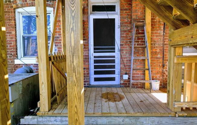 3023 Ellwood Ave.