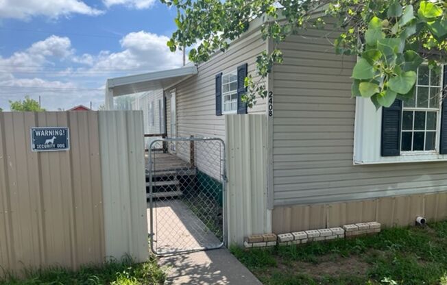 Newly Updated 3 Bedroom 2 Bath Manufactured Home 1/2 off first month rent