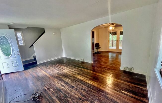 Exquisite 3 Bed, 1 Bath Retreat at 5705 Hilltop, Verona, PA