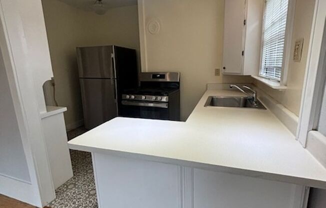 1305 Everett Avenue (Lease Only)