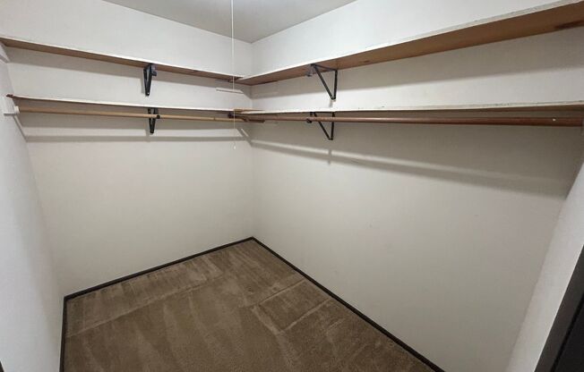 1 bed, 1 bath, $995, Unit 346