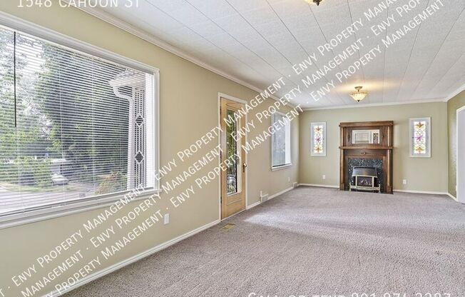1548 CAHOON ST