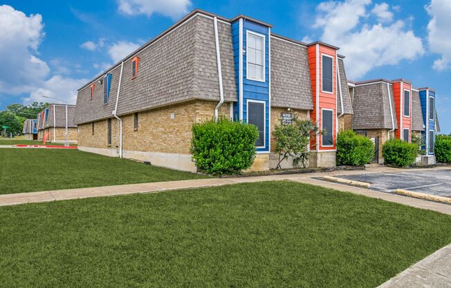 Vista Del Sol Apartments
