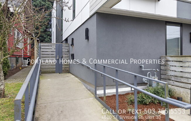 4010 SE Division St.