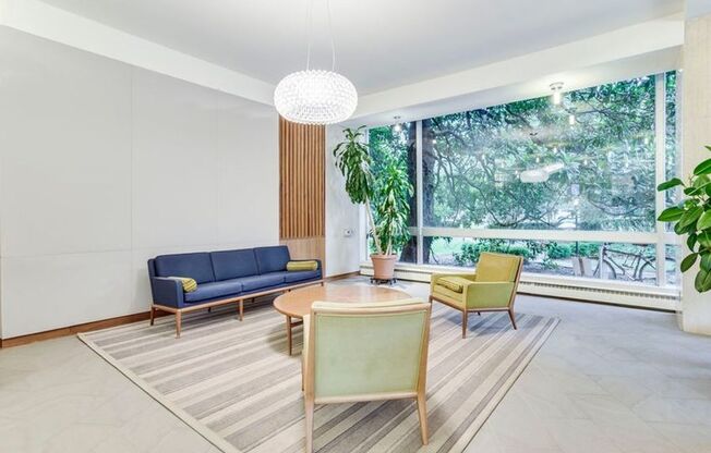 4200 Cathedral Ave NW