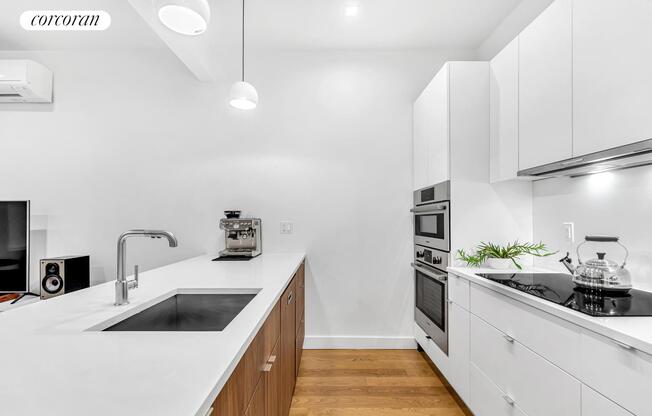 36 DOMINICK ST