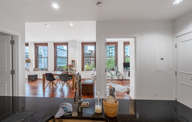 2 beds, 2 baths, 1,130 sqft, $4,500, Unit 418