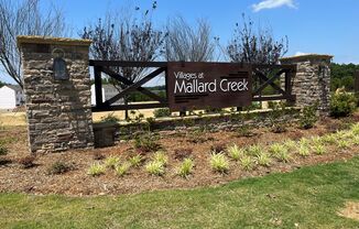 3BD/2.5BTH townhome located in the Villages at Mallard Creek