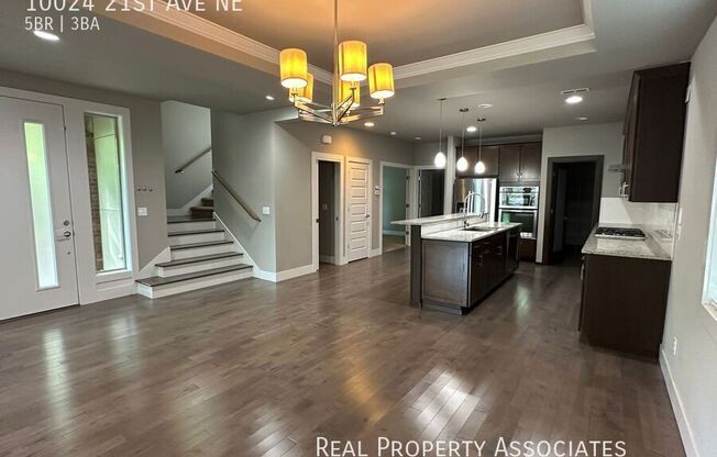10024 21 AVE NE
